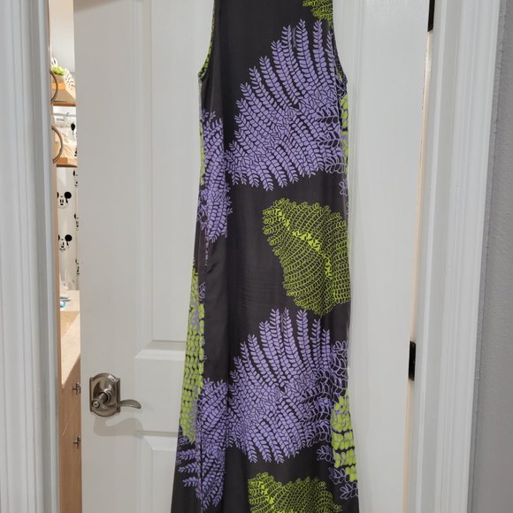 Manuheali'i Ama'u Long Dress Size Sm - Picture 2 of 4